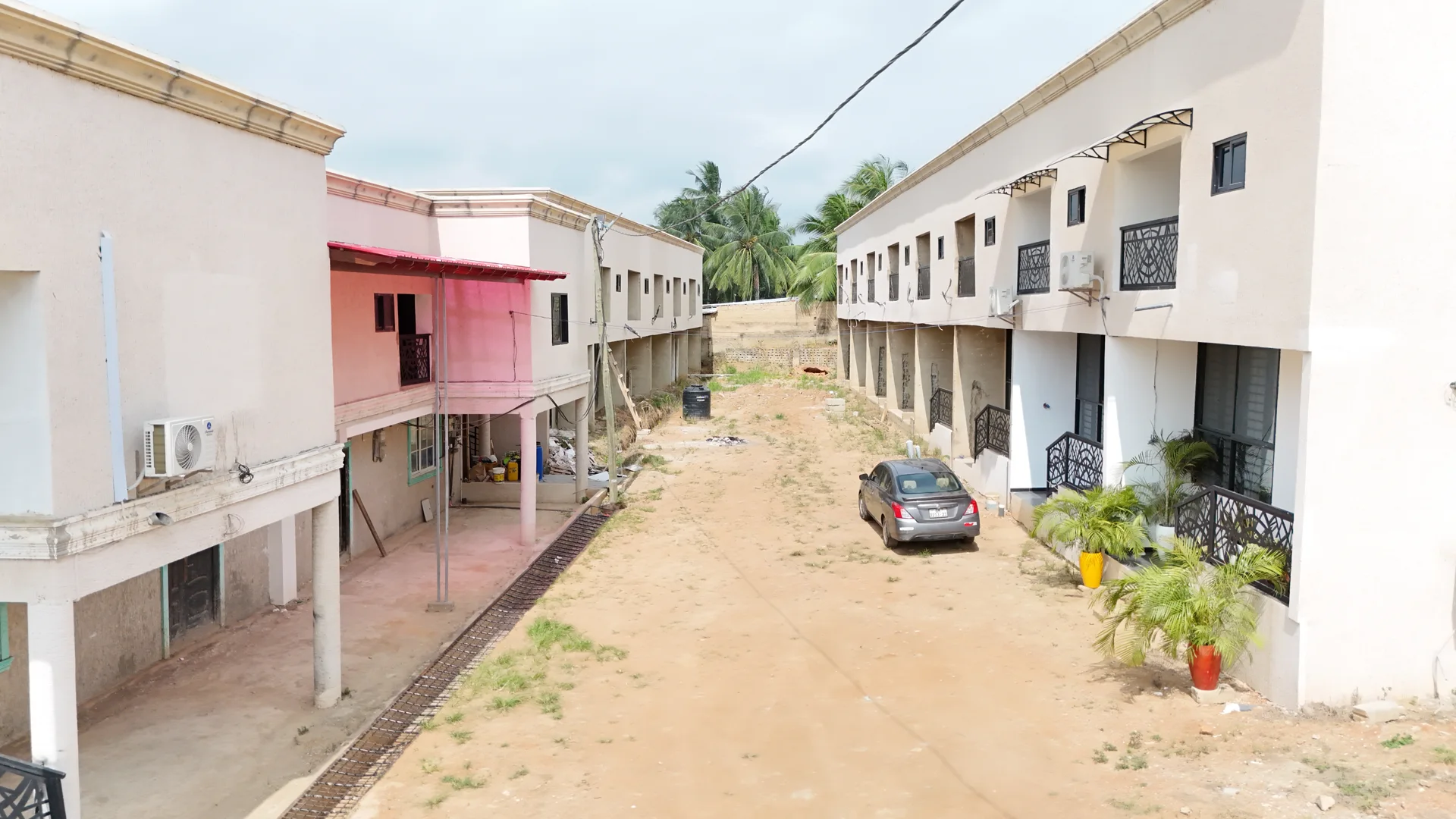 Walkway between residences